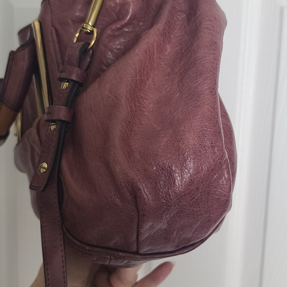 Chloe Burgundy Leather Satchel with Gold Hardware - Picture 4 of 13